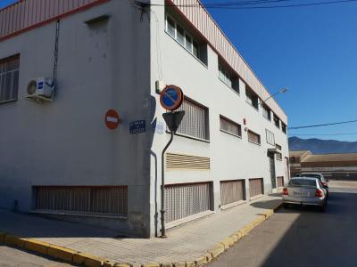 NAVE INDUSTRIAL ZONA PICO VELETA, 1600 mt2