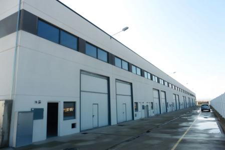Nave Industrial de 140 m2 en Polígono Empresarium, 148 mt2