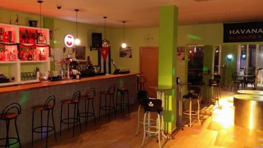 Traspaso pub-Karaoke en Benidorm, 90 mt2
