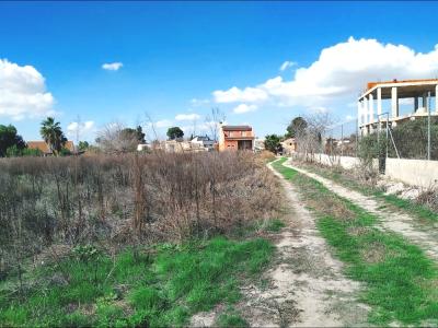 PARCELA RURAL IDEAL PARA HACER VIDA AL AIRE LIBRE · ZONA EL PARAJE