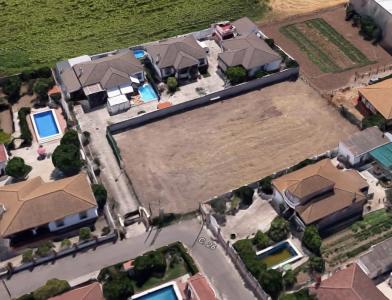 ZONA ALTOS DEL CASTILLO - Parcela de terreno de 1.510 m2 llana, cerca del Higueron, con pozo