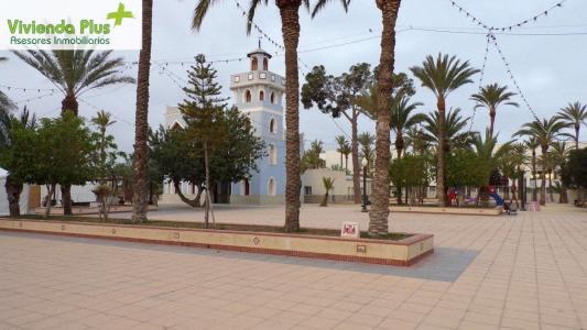 Parcela Urbana en La Hoya, 250 m2, 10 min. de la Playa, Colegios.