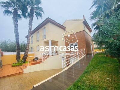 inmobiliaria en Benicasim vende villa  en zona torreón . Muy cerca del pueblo, 318 mt2, 5 habitaciones