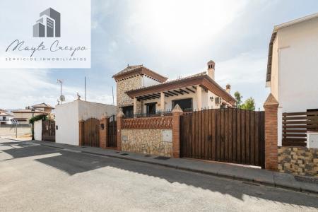 Espectacular casa en Ogijares, Bajo + Sotano, 304 mt2, 5 habitaciones