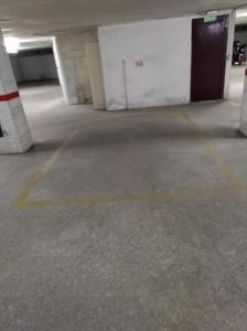 Plazas de parking en Josep Umbert 130, 26 mt2