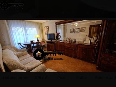 INMOBILIARIA TEJARES VENDE BAJO ZONA CENTRO, 115 mt2, 3 habitaciones