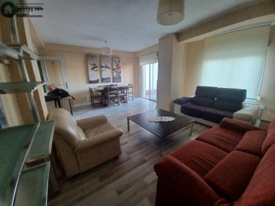 INMOBILIARIA TEJARES VENDE PISO ZONA FERIA, 107 mt2, 2 habitaciones