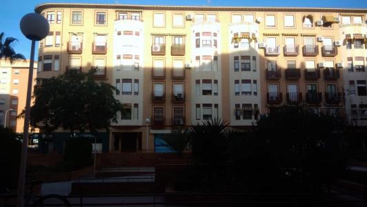 SE VENDE PISO FRENTE HOSPITAL DE ALICANTE , ASCENSOR ,, 110 mt2, 3 habitaciones
