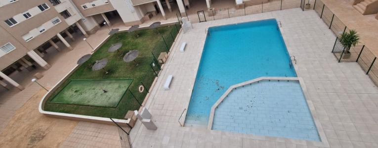 Urbanización con piscina, 110 mt2, 3 habitaciones