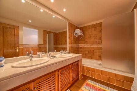 3 room apartment  for sale in Benahavis, Spain for 0  - listing #1053653, 158 mt2, 4 habitaciones