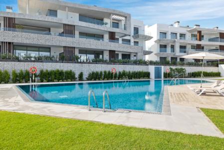 Elegant First Floor Apartment With Coastal Panorama For Sale In Real De La Quinta, Benahavis, 124 mt2, 3 habitaciones