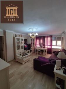 Oportunidad única de vivienda en Cadiz, 100 mt2, 4 habitaciones