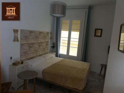 Oportunidad única de vivienda en Cadiz, 269 mt2, 7 habitaciones