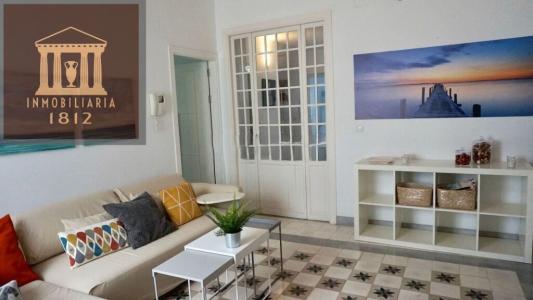 Oportunidad única de vivienda en Cadiz, 130 mt2, 2 habitaciones