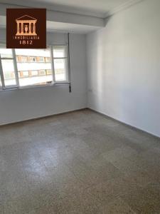 Oportunidad única de vivienda en Cadiz, 125 mt2, 4 habitaciones