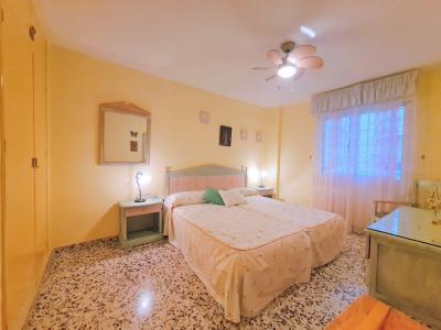 Se vende piso en pleno casco histórico de la ciudad a una paso del puerto de Cartagena, 125 mt2, 3 habitaciones