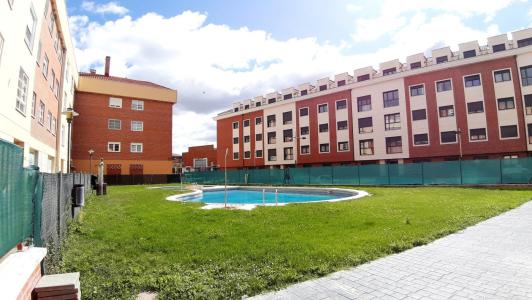 Piso de 3 dormitorios con piscina comunitaria en La Cistérniga, 92 mt2, 3 habitaciones