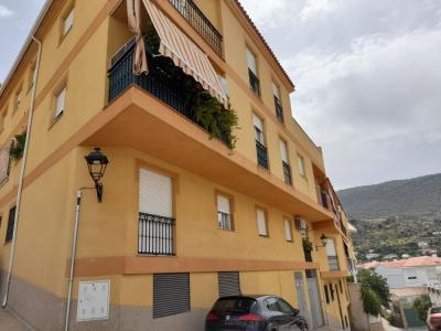 Piso de 3 Dormitorios a estrenar en Cogollos Vega, 107 mt2, 3 habitaciones
