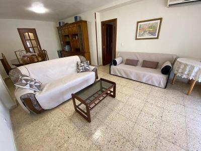 Amplio Piso de 4 dormitorios en El Campello de Alicante, 128 mt2, 4 habitaciones