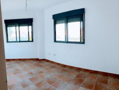 Se vende estupendo piso en El Campillo, 80 mt2, 3 habitaciones