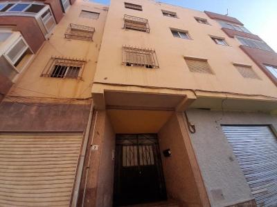 piso de 4 dormitorios en venta en El Ejido, 82 mt2, 4 habitaciones