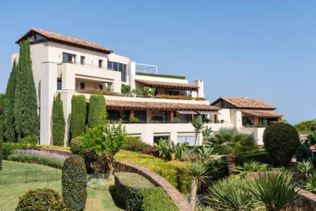 Elegant Sierra Blanca Retreat: Spacious 3-bedroom Apartment For Sale In Imara, Marbella Golden Mile, 196 mt2, 3 habitaciones