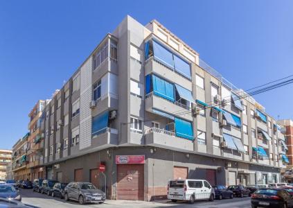 ¡¡¡PISAZO ESQUINA CON ASCENSOR!!!, 111 mt2, 4 habitaciones