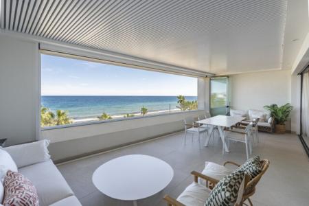 Elegant Sea View Apartment For Sale In Exclusive Beachfront Darya, Estepona Town, 237 mt2, 4 habitaciones