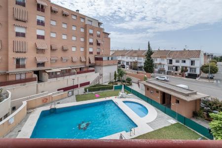 Pisazo junto al centro Albayda con 3 habitaciones, garaje y piscina comunitaria, 128 mt2, 3 habitaciones