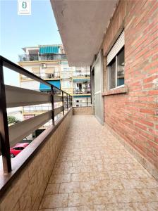 BONITO PISO DE 4 DORMITORIOS Y TERRAZA EN UNAS DE LAS MEJORES ZONAS DE LA CHANA, 100 mt2, 4 habitaciones