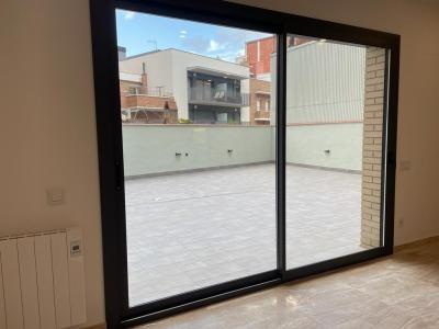 Piso de venta en Hospitalet de Llobregat, zona Can Serra, 107 mt2, 3 habitaciones