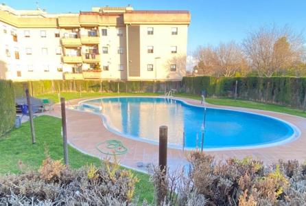 PISO CON PISCINA, GARAJE Y TRASTERO EN LA CANALEJA, 108 mt2, 3 habitaciones