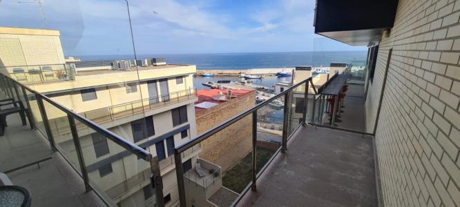 Apartamento tipo Dúplex de 90 M2, con terraza vistas al mar, 90 mt2, 1 habitaciones