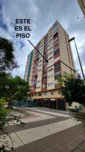 PRECIOSO PISO AMPLIO TOTALMENTE EXTERIOR, 90 mt2, 4 habitaciones
