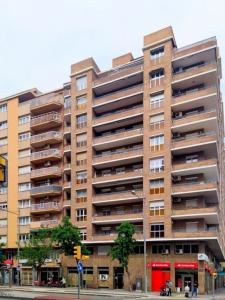 PISO DE CUATRO HABITACIONES EN RONDA/DR. FLEMING, 123 mt2, 4 habitaciones