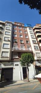 ¡Oportunidad, estupendo piso en el centro Logroño!, 143 mt2, 4 habitaciones