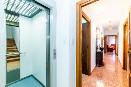 ¿Quiere conocer su nuevo hogar Venga y conozca este piso situado en la localidad de Loja., 180 mt2, 4 habitaciones
