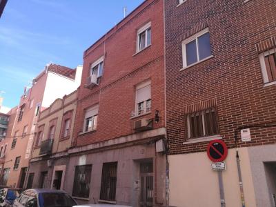 Piso en venta en calle Tintas, zona Vista alegre de Madrid., 77 mt2, 2 habitaciones