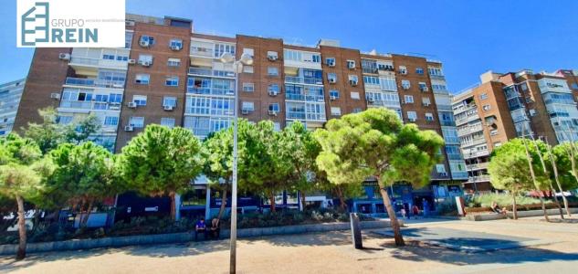 Piso de 3 habitaciones en Avda del Manzanares junto a Madrid Rio!! Madrid., 89 mt2, 2 habitaciones
