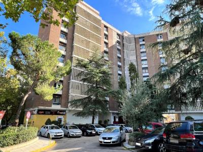 ESTUDIO HOME MADRID OFRECE piso de 109 m2 en la zona Virgen del Cortijo, 109 mt2, 4 habitaciones