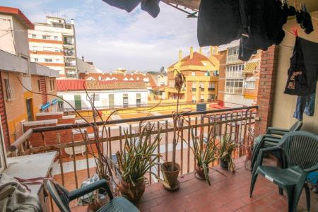 Amplio piso de 4 dormitorios con garaje, a menos de 10 minutos andando del centro de Málaga, 120 mt2, 4 habitaciones