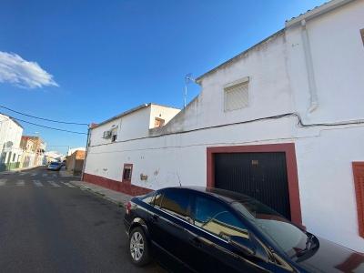 Vivienda unifamiliar (Adosado) en Badajoz - Mérida, 151 mt2, 3 habitaciones