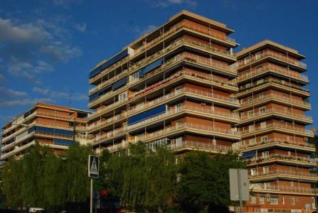 PISO EN LAS TORRES DE ESTORIL, 201 mt2, 6 habitaciones