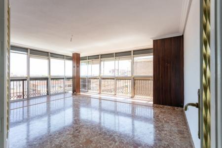 Piso en venta de 160 metros construidos en Ronda Norte., 160 mt2, 3 habitaciones