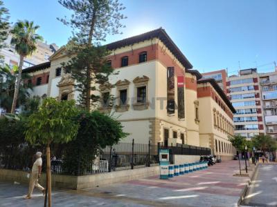 Piso en venta en avenida Gran Vía Alfonso X el Sabio, 221 mt2, 4 habitaciones