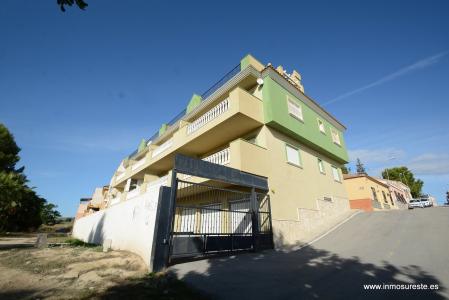 Piso en Torremendo (Orihuela) con 2 habitaciones, 2 baños y plaza de garaje cerrada., 74 mt2, 2 habitaciones