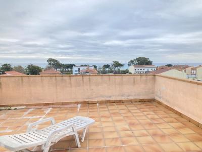 Gran piso con terraza y vistas al mar en Pineda de Mar, 127 mt2, 3 habitaciones