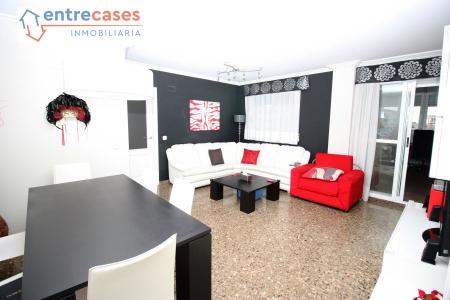 ÁTICO ZONA NUEVO CENTRO SALUD PARA ENTRAR A VIVIR EXCELENTE OFERTA, 95 mt2, 3 habitaciones