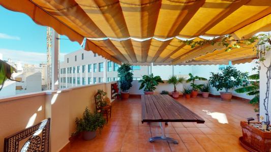 Venta Piso con gran terraza en el centro de San Juan de Alicante, 147 mt2, 2 habitaciones