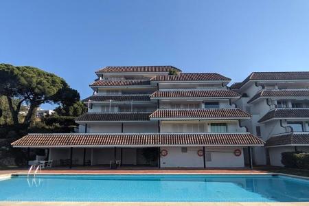 ¡Piso en venta en Sant Vicenç de Montalt de 5 habitaciones con terraza y piscina!, 164 mt2, 5 habitaciones